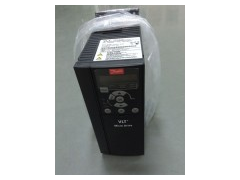 丹佛斯变频器2.2kW FC-051 三相220V